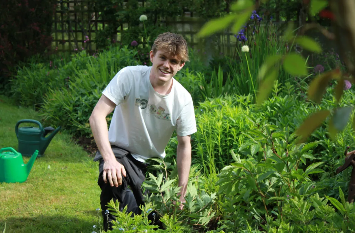 Freddy Trounce of The Greensman working in a client's garden